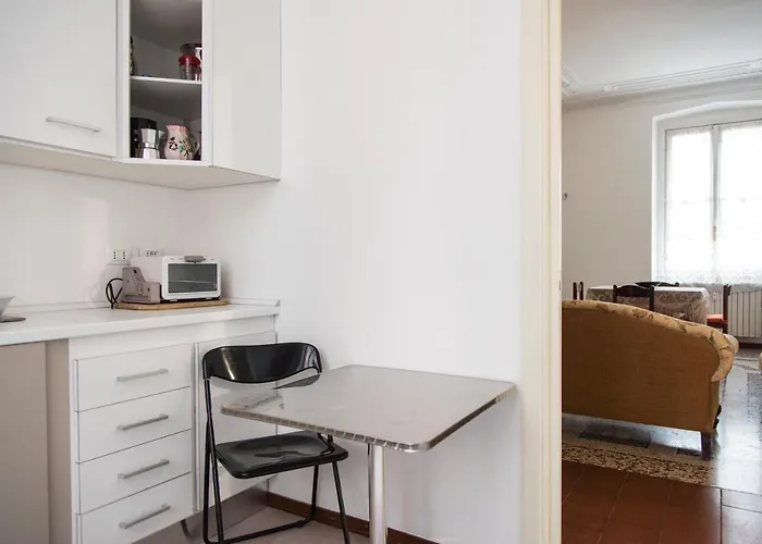 Pleasant 2 Bedroom Flat in Brera District